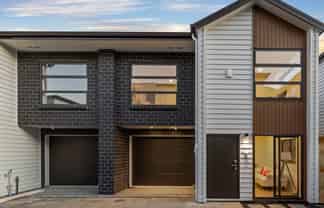 12A Holland Avenue, Point England