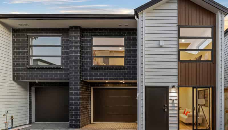 12A Holland Avenue, Point England