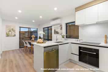 12A Holland Avenue, Point England