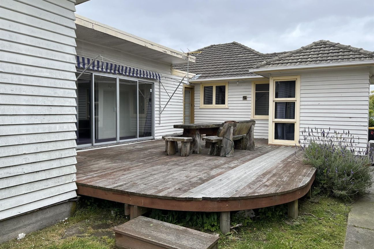 ILAM - 6 BEDROOMS, 2 BATHROOMS, 2 HEAT PUMPS, GARAGE - Bild 3