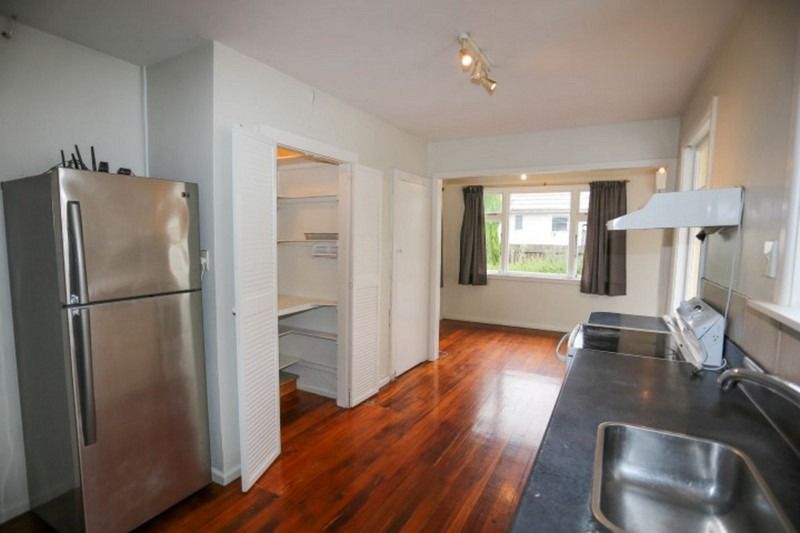 ILAM - 6 BEDROOMS, 2 BATHROOMS, 2 HEAT PUMPS, GARAGE - Bild 6