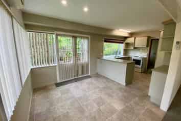 2 Walworth Avenue, Pakuranga
