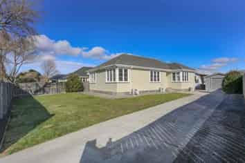 31a Hollyford Avenue, Bryndwr