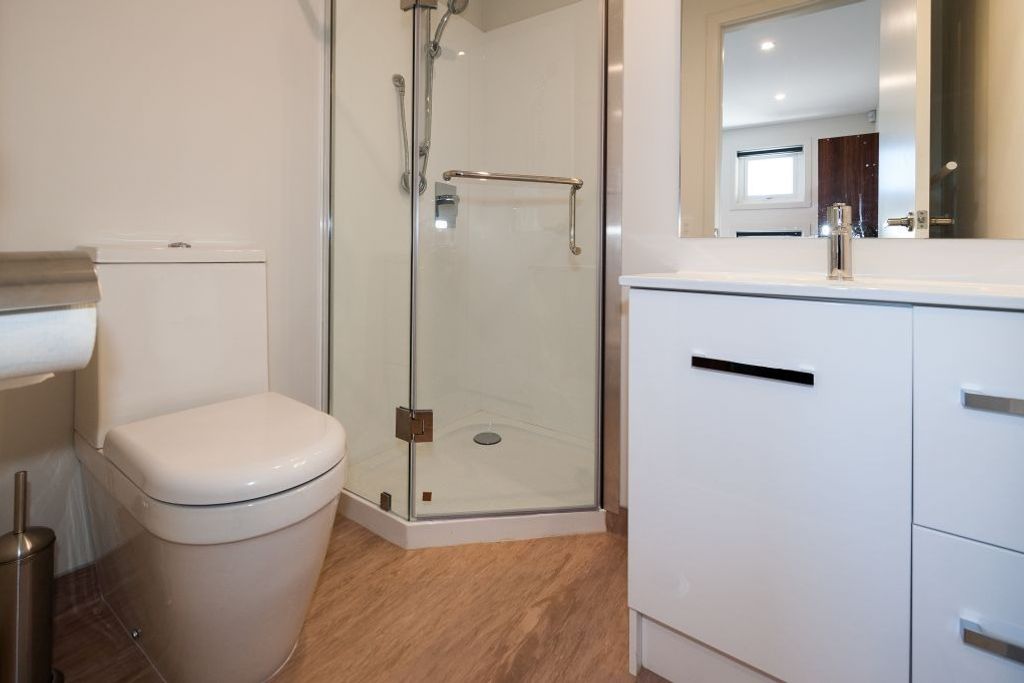 STUDENT PROPERTY - INCLUDES POWER ALL YEAR ROUND - 5 Bedrooms 5 Bathrooms Matipo St - Vista 5