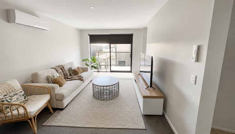 1/317 Lincoln Road , Addington