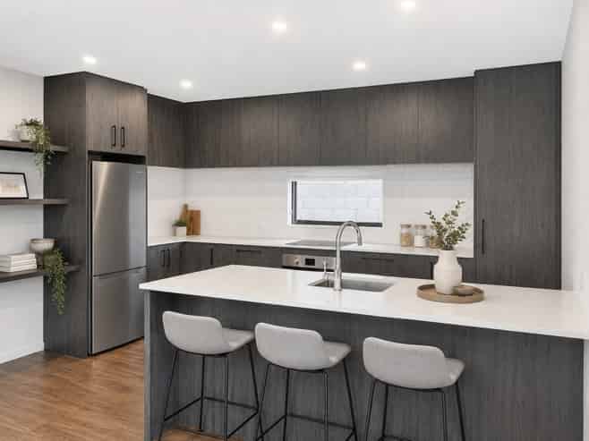 1/317 Lincoln Road , Addington