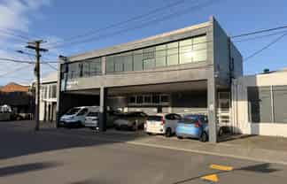 Well appointed office and warehouse