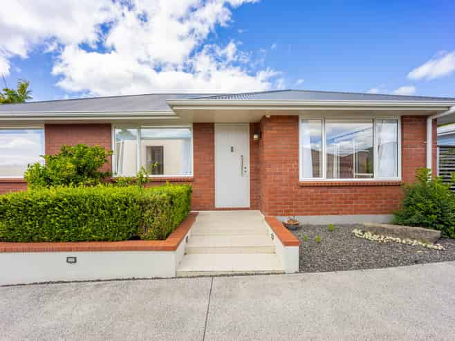 77 Red Beach Road, Red Beach