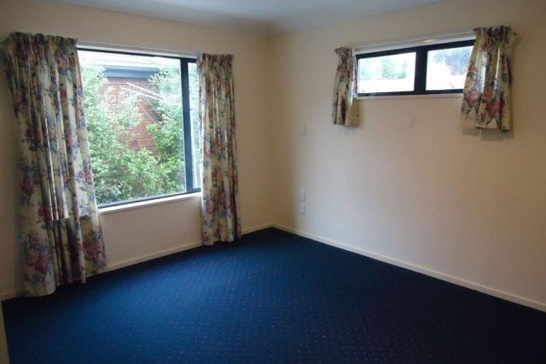 RICCARTON - MODERN 4 BEDROOM, 2 BATHROOM, 3 TOILETS, DOUBLE GLAZED - Bild 6