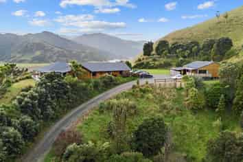 1411 Marokopa Road, Marokopa
