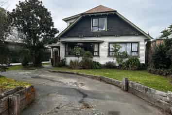 102 Rattray Street, Riccarton