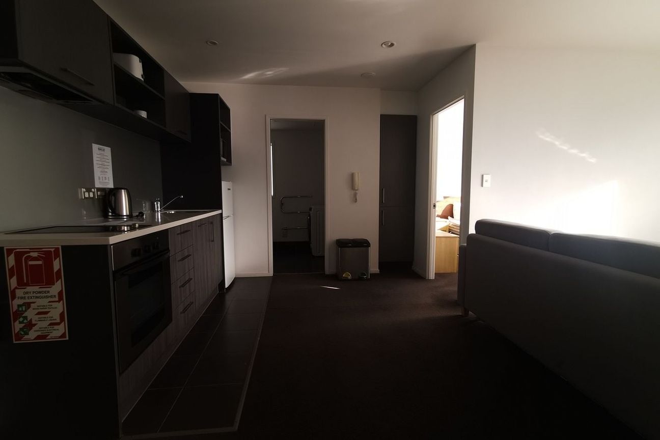 Stylish Central Apartment with Balcony - Aanzicht 6