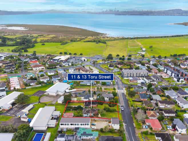11 & 13 Toru Street, Te Atatu Peninsula