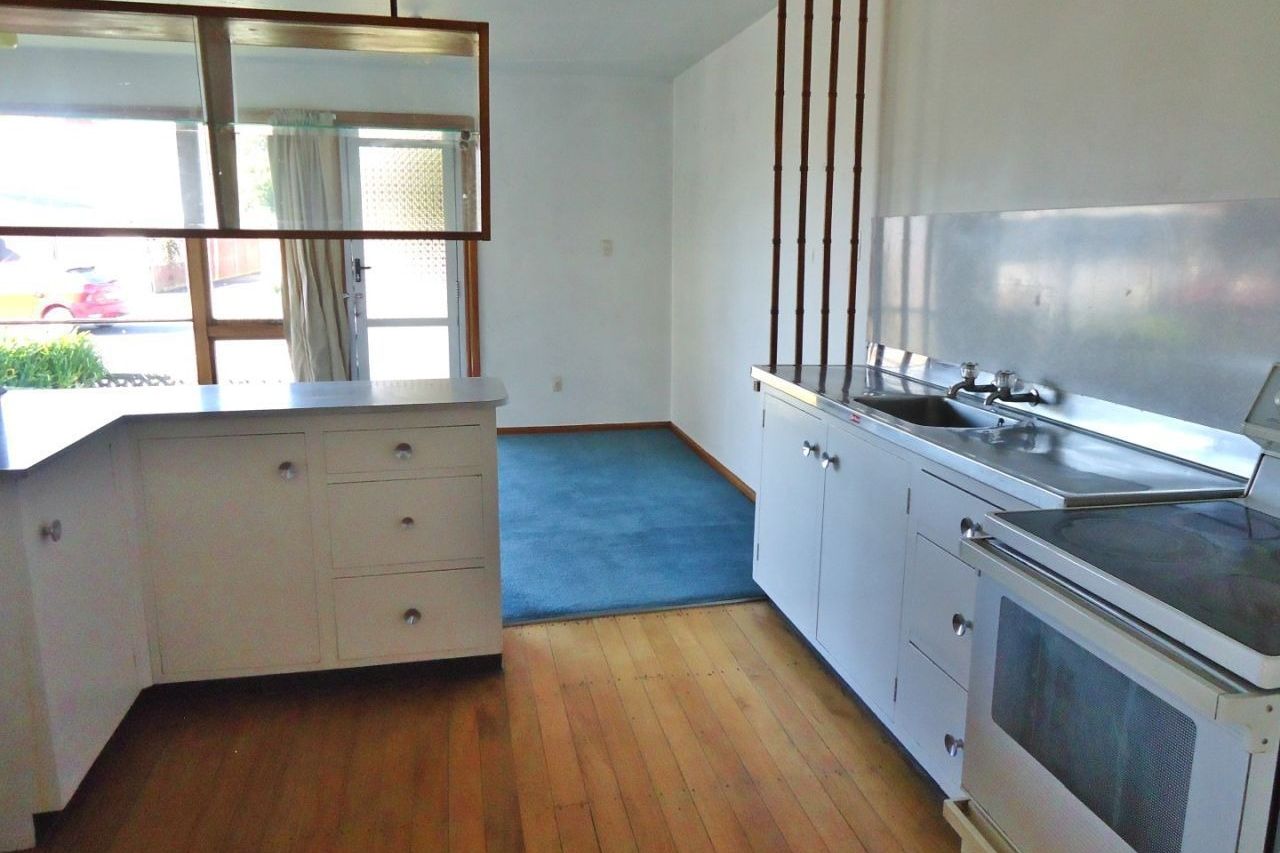 RICCARTON - 4 BEDROOMS/1 BATH, MINUTES WALK TO UC - Bild 2