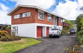 201 Fisher Parade, Farm Cove