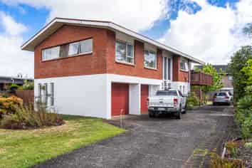 201 Fisher Parade, Farm Cove