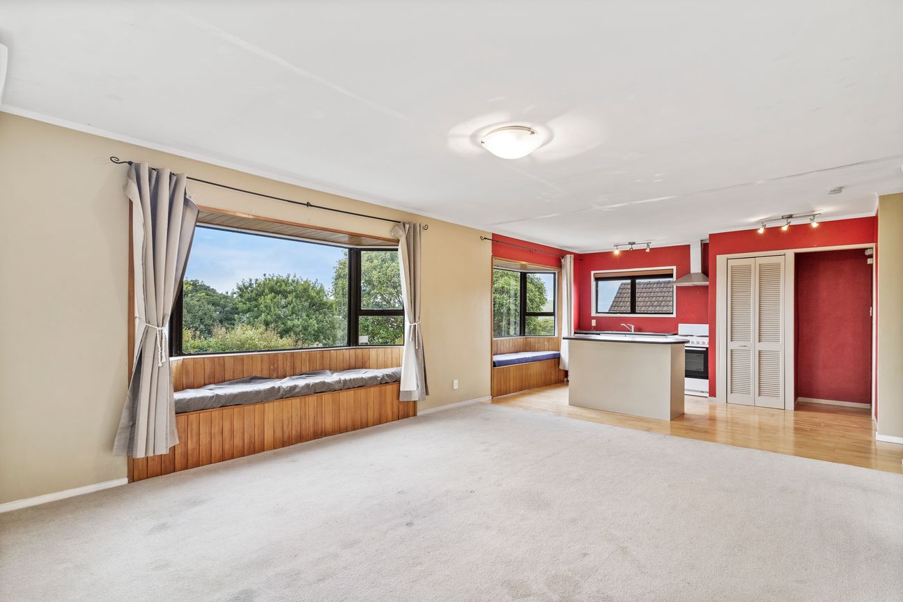 Spacious Elevated Unit - Bild 5