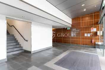 CITY FRINGE OFFICE WITH SIX CAR PARKS