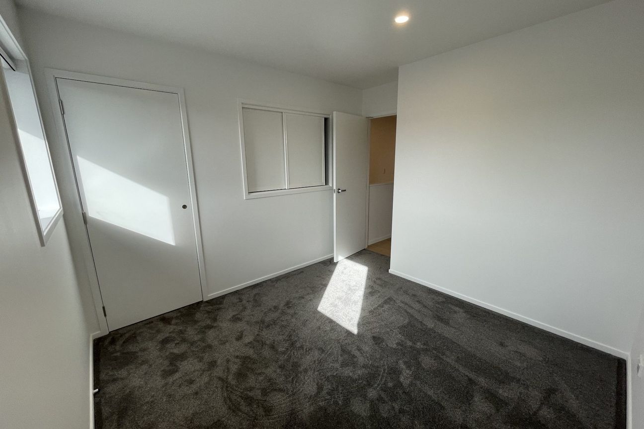 Welcome to 102/75 Ferry Road - Meer