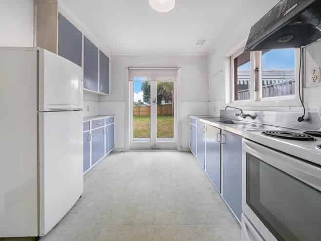 11 Toru Street, Te Atatu Peninsula