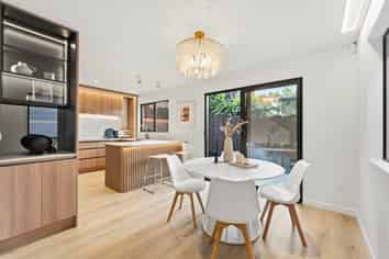 14B Gerontius Glade, Torbay