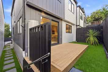 14B Gerontius Glade, Torbay