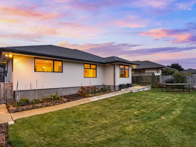 1/36 Reginald Street, Burwood