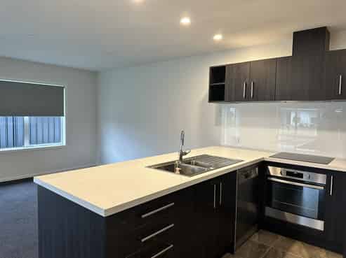 8 Mayfly Grove, Nukuhau