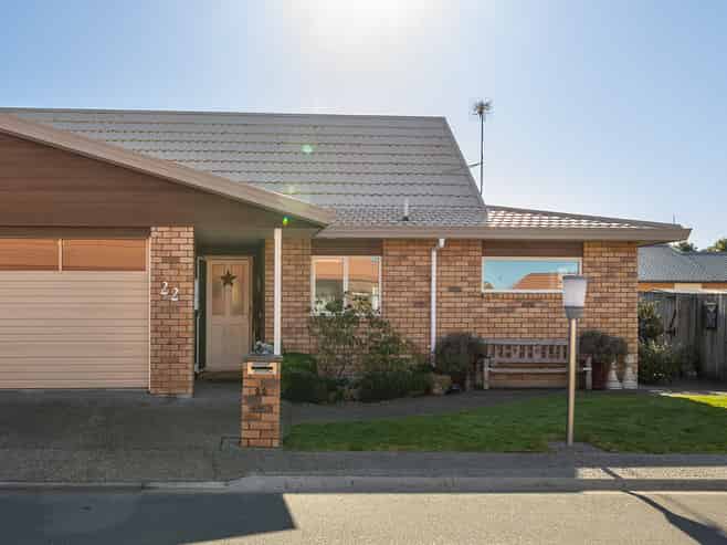 22/2 William Donald Drive, Masterton