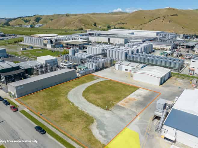 Sizeable 2,900sqm Industrial Yard – Riverlands