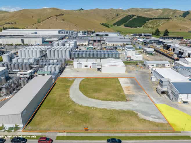 Sizeable 2,900sqm Industrial Yard – Riverlands