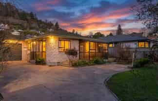 2/54B Bronte Street, Nelson