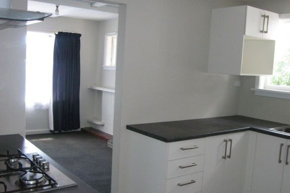 ILAM - STUDENT PROPERTY - 5 BEDROOMS 2 BATHROOMS NEXT TO UC - Aanzicht 4