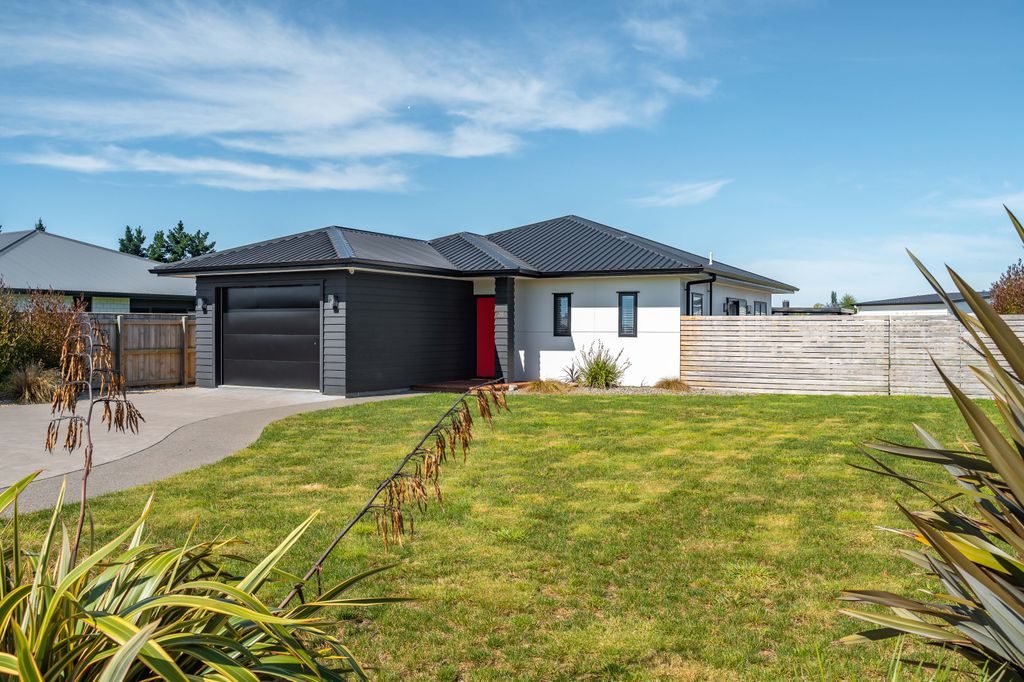 The Smartest Buy in a Premium Location! 3
