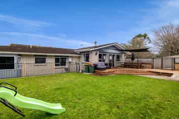1263 Egmont Road, Egmont Village