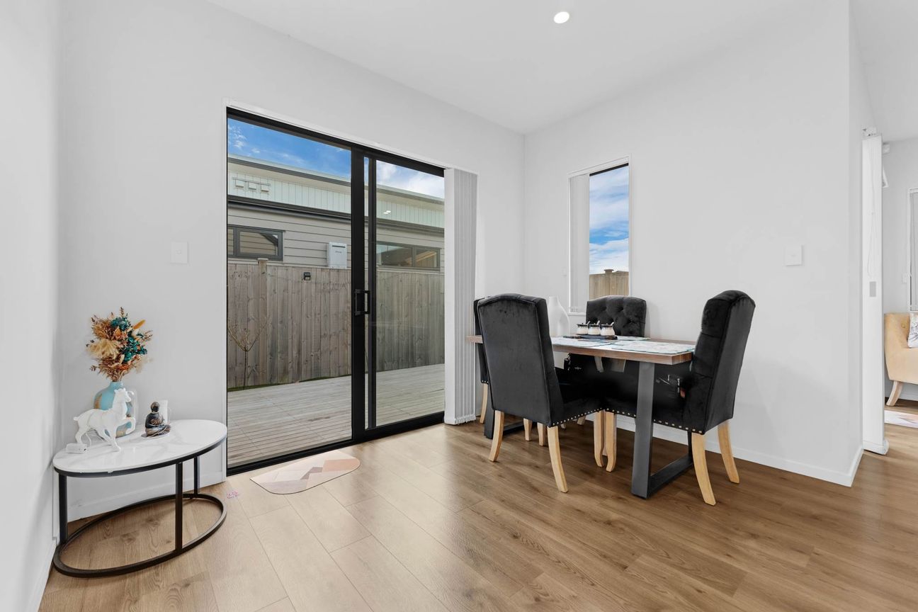 Family-Friendly Living Near Kauri Flats School - Fler