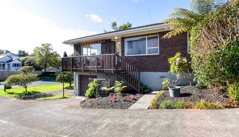 1/4 Celina Place, Browns Bay