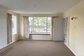 8 Lochee Road, Upper Riccarton