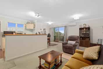 22 Burundi Avenue, Clendon Park
