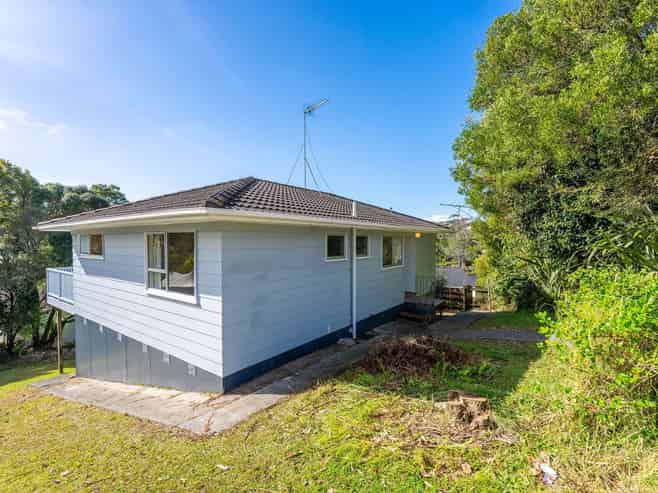 12 Erica Road, Sunnynook