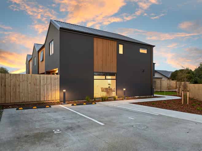 1/4 Burlington Street, Sydenham