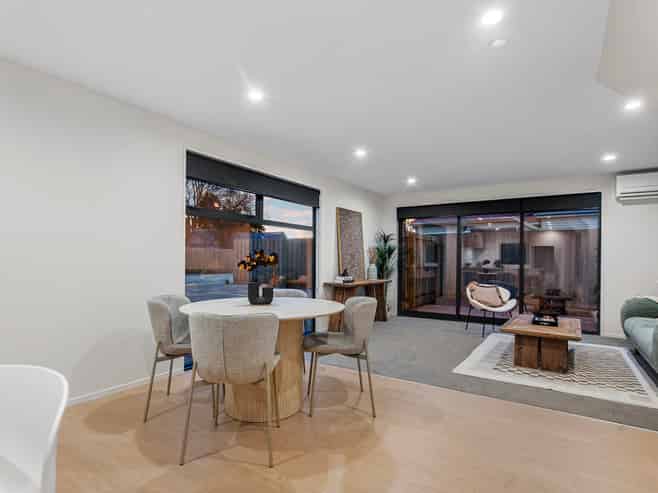 1/4 Burlington Street, Sydenham