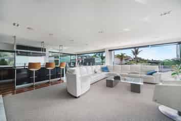 411 Riddell Road , Glendowie