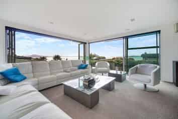 411 Riddell Road , Glendowie