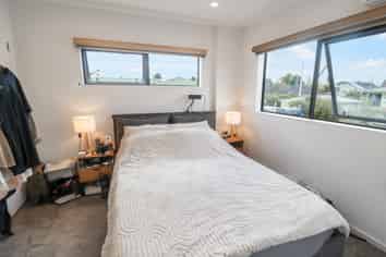 8A Rainbow Place, Wattle Downs