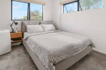 8A Rainbow Place, Wattle Downs