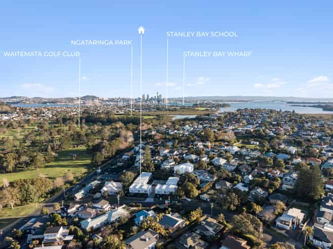 2/18 Handley Avenue, Devonport