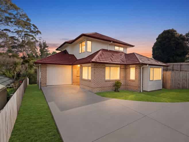 8 Elder Place, Massey