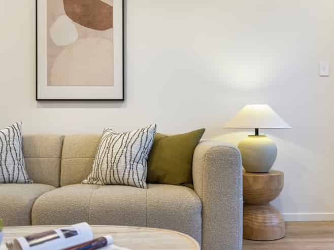 2/16 Handley Avenue, Devonport