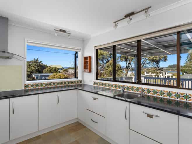 10 Eruini Street, Ohope